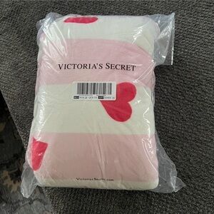Victoria's Secret Pink and Cream Heart Blanket